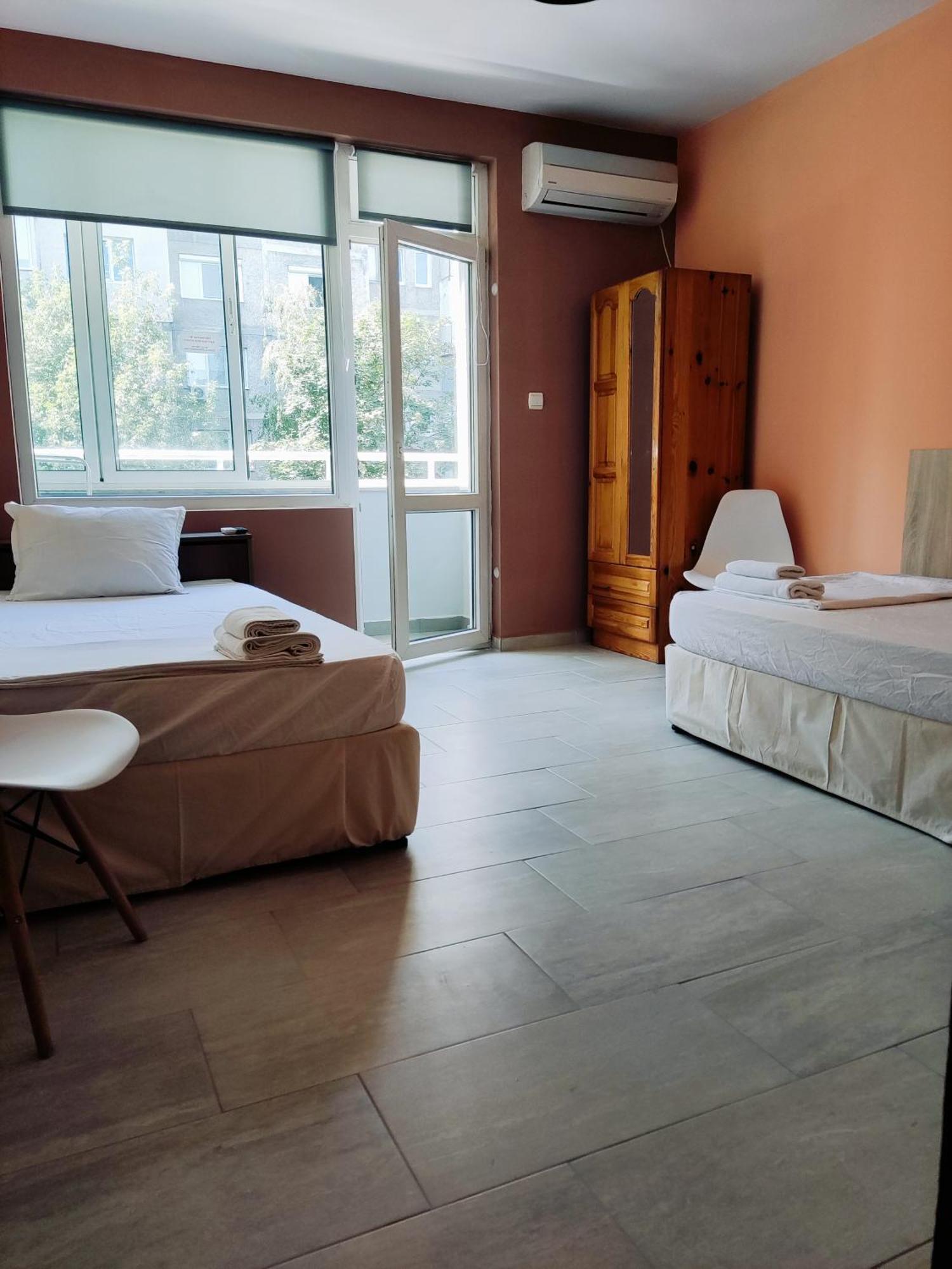 Pleven Rooms 外观 照片
