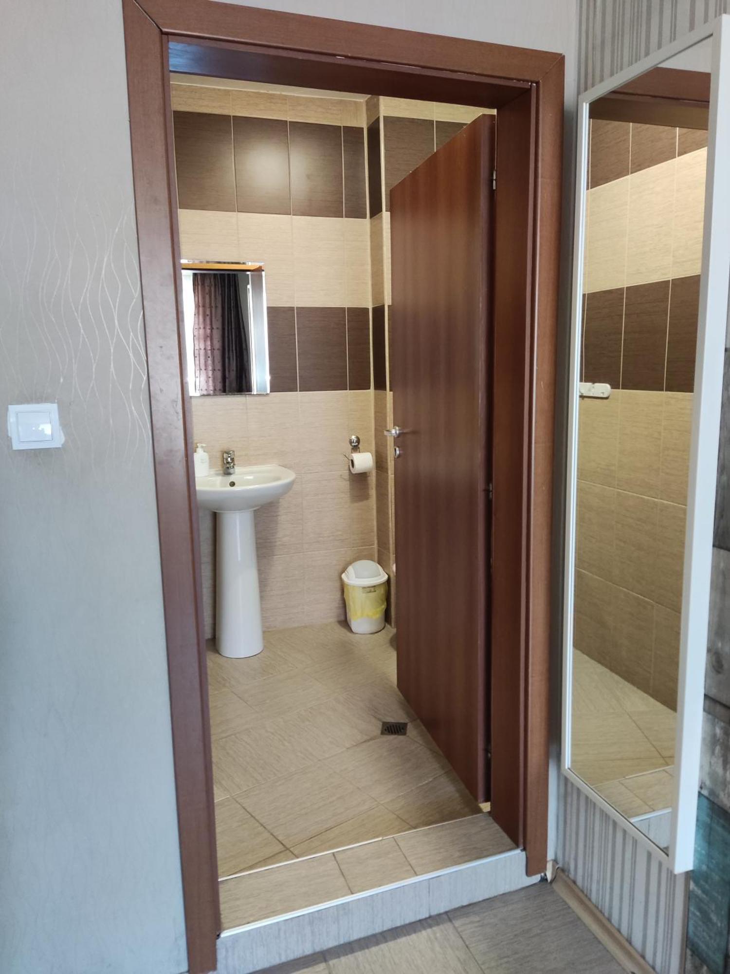Pleven Rooms 外观 照片