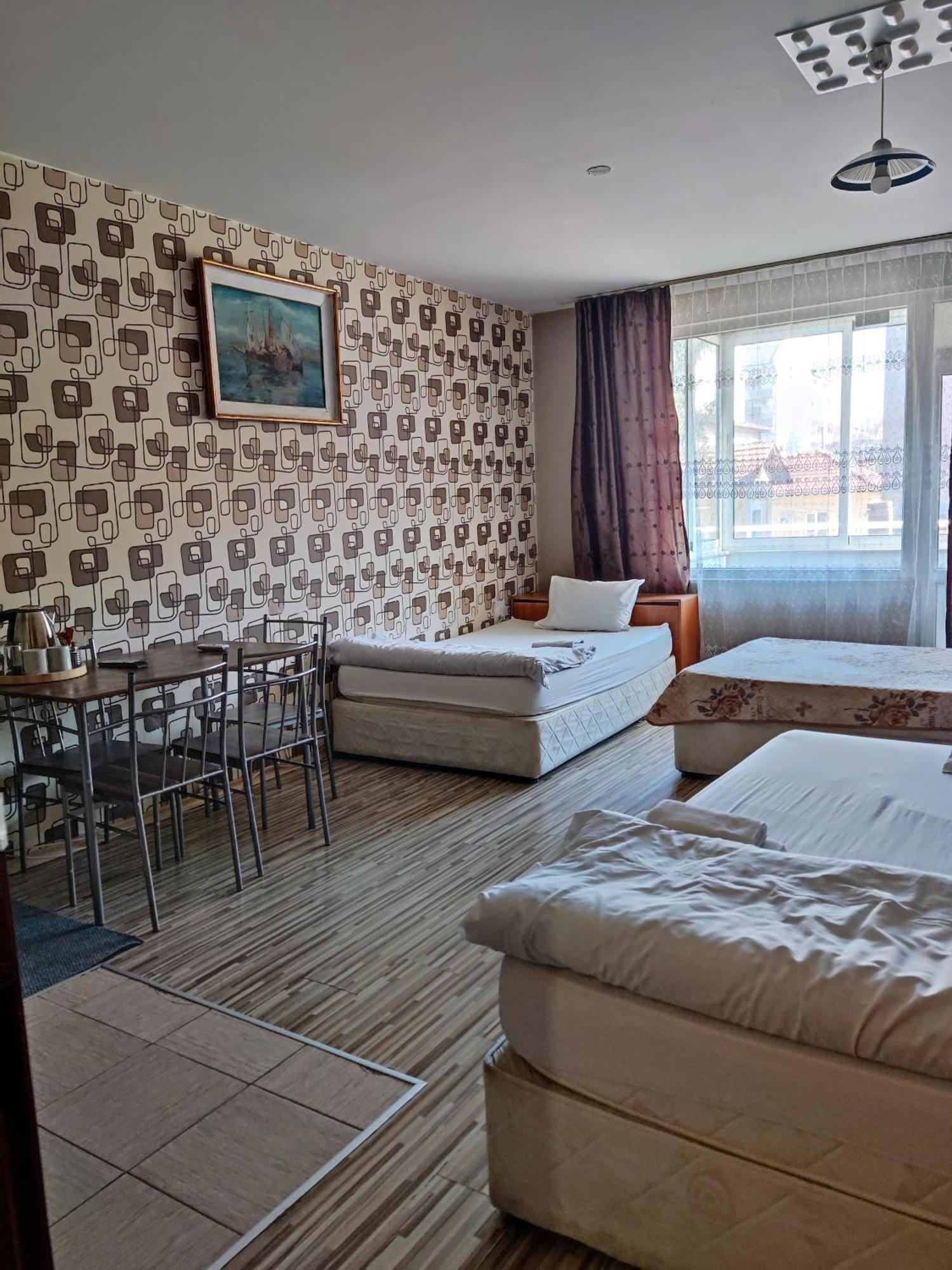 Pleven Rooms 外观 照片