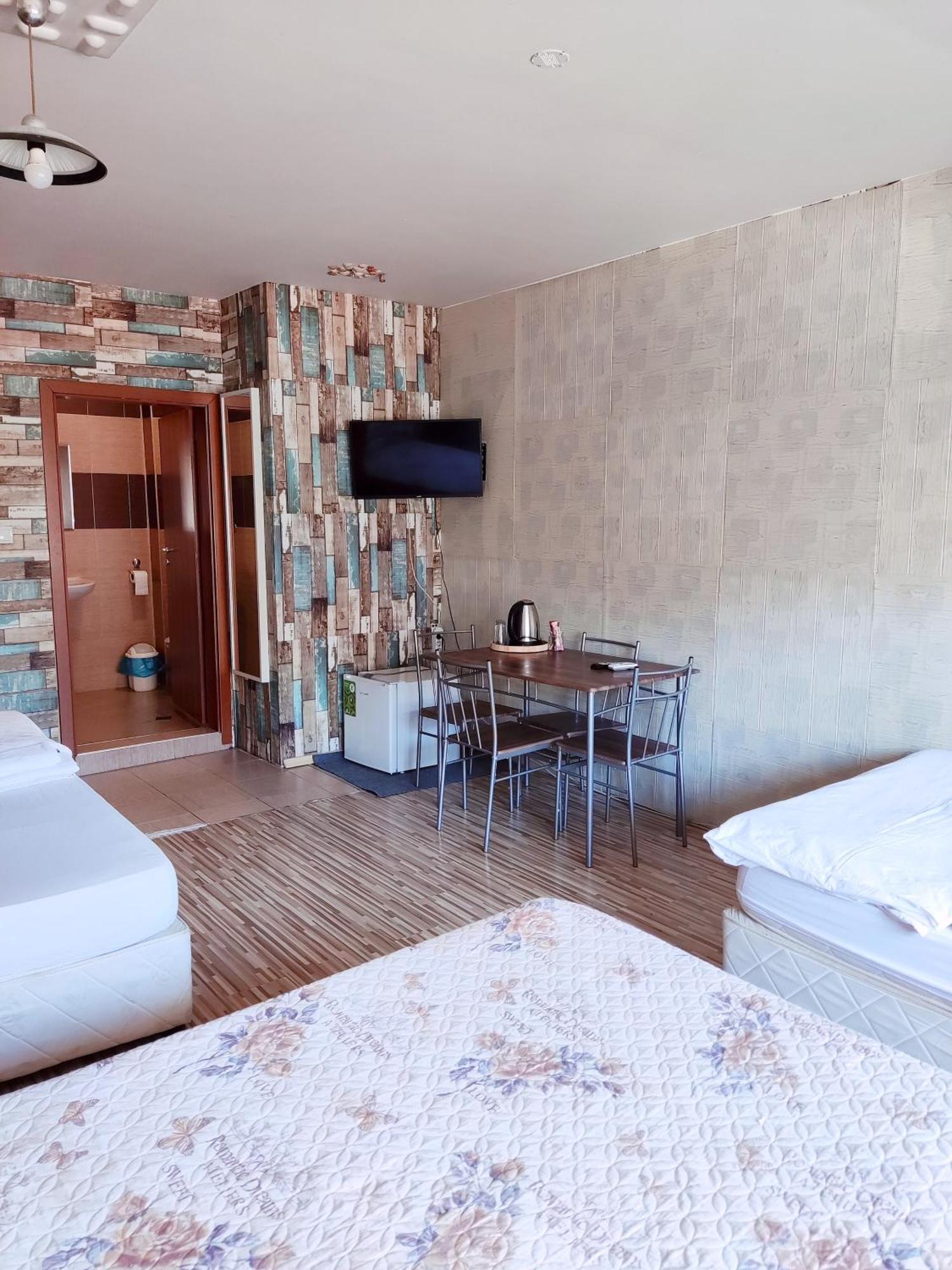 Pleven Rooms 外观 照片